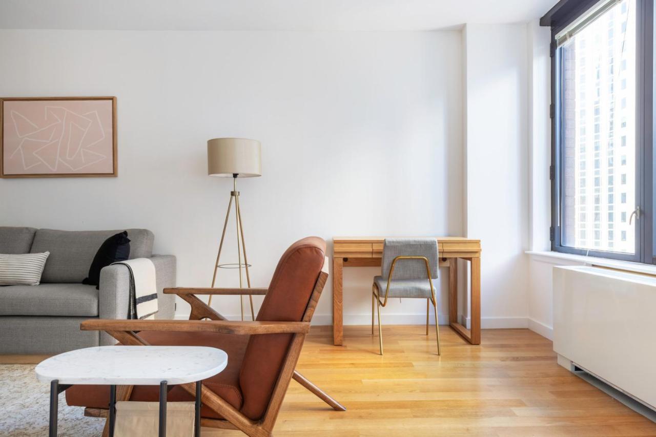 Apartment Sutton Place 2br W Gym Nr Rockefeller Plaza Nyc-519 New York