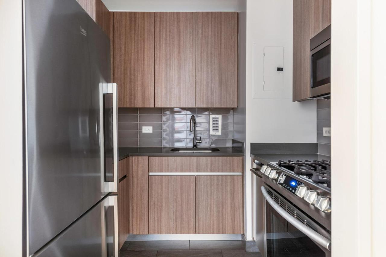 Sutton Place 2br W Gym Nr Rockefeller Plaza Nyc-519 *